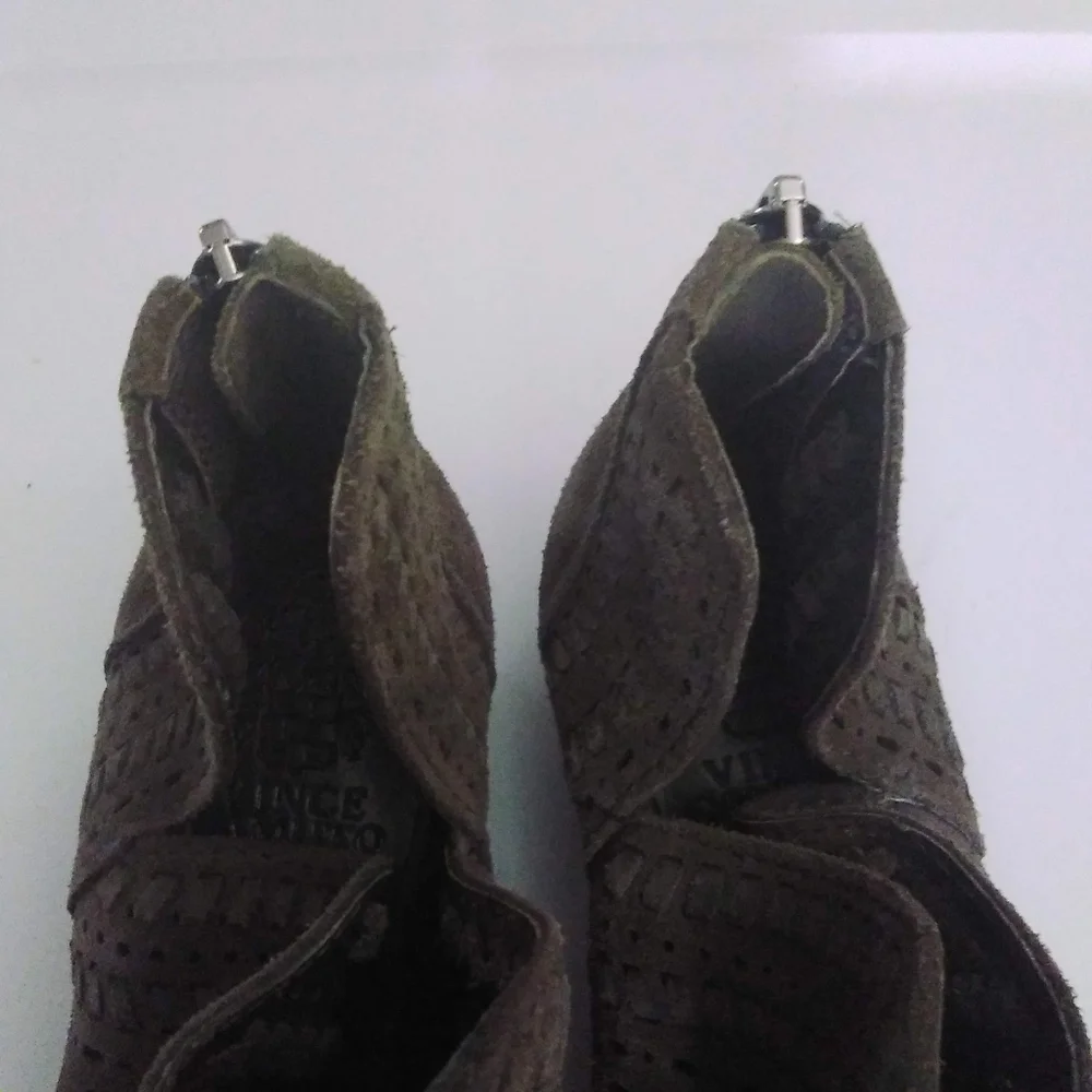 Vince Camuto Prasata Ankle Boots - Picture 8 of 13